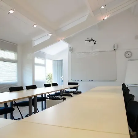 Aerel Aeroport Бланьяк