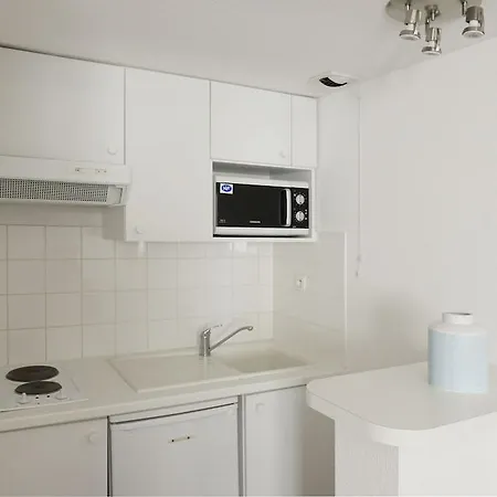 Aerel Aeroport Отель Бланьяк