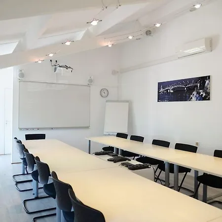 Aerel Aeroport Hotel 2*